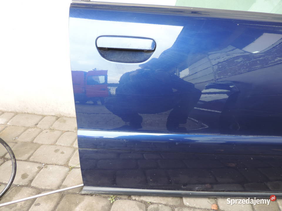 AUDI A4 B5 FL KOMBI DRZWI PRAWE PRZEDNIE LZ5K Nowy Sącz
