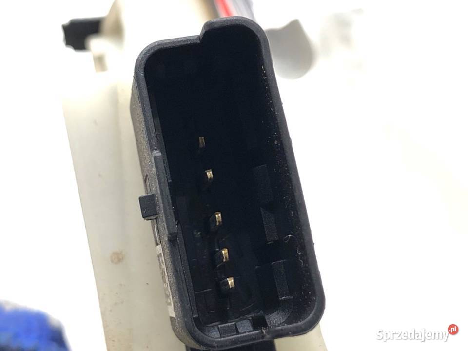 ZAMEK DRZWI PRAWY PRZÓD PEUGEOT 2008 I Hatchback Zamki, wkładki i kluczyki sprzedam