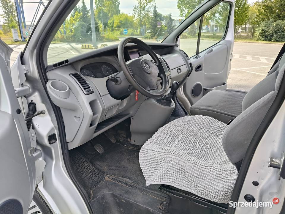 Opel Vivaro 25 C DTi uszkodzony Częstochowa