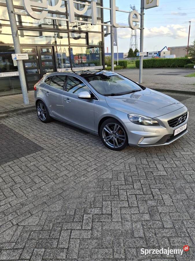 Volvo V40 D4 190 DriveE RDesign Stan idealny