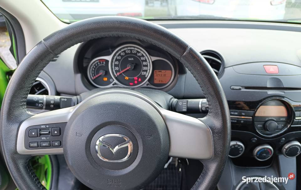 Mazda 2 13 benzyna 2012r serwisowana śląskie Koziegłowy