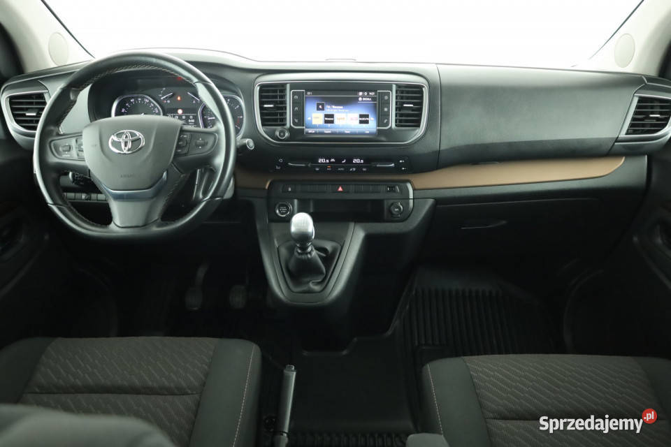 Toyota ProAce Verso 20 D4D wielofunkcyjna kierownica ProAce Verso