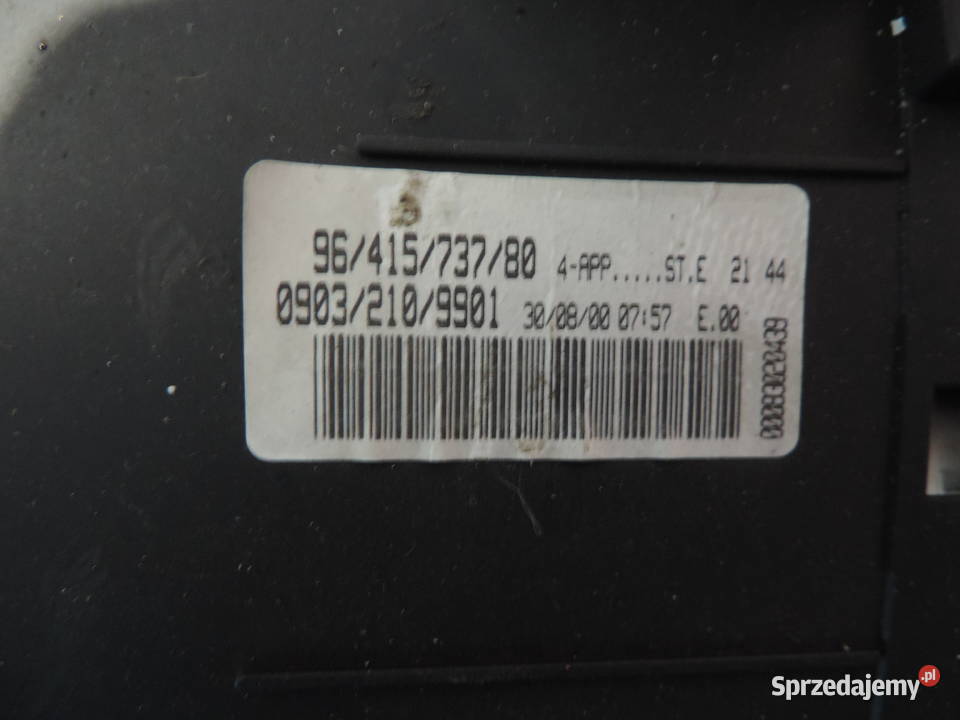 LICZNIK PEUGEOT 206 11 2WTYCZKI 9641573780 sprzedam