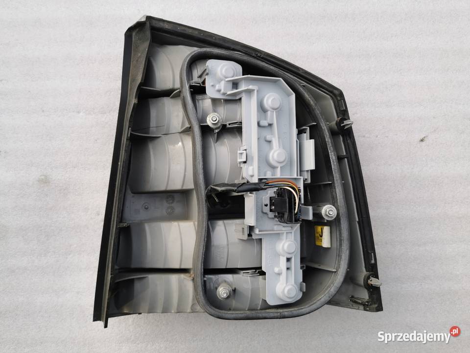 Lampa Lewy Tył Tylna Lewa Opel Vectra C Sedan sprzedam