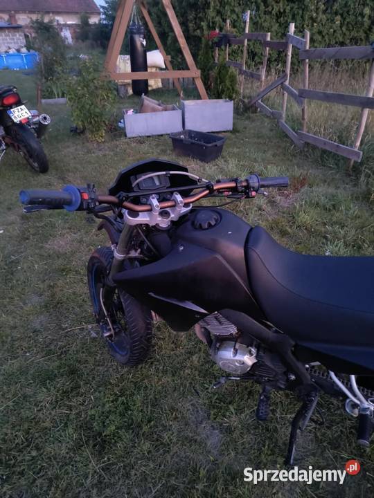 YAMAHA XT125 czarny Yamaha Czerna