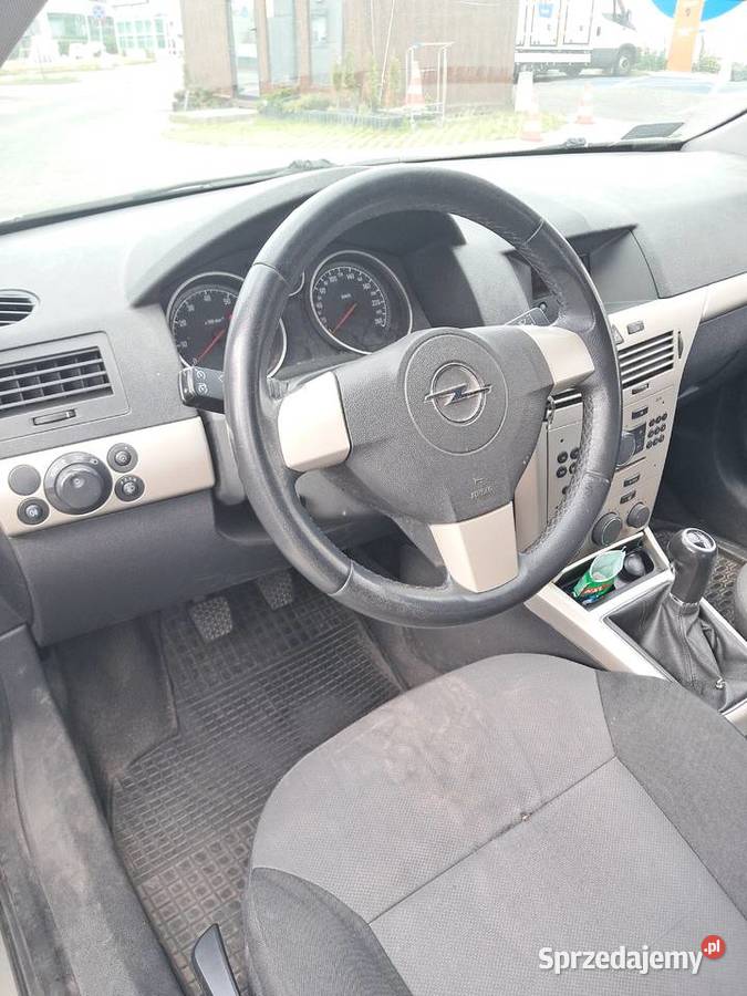 Opel Astra H 14 coupe 2008 do napraw Warszawa