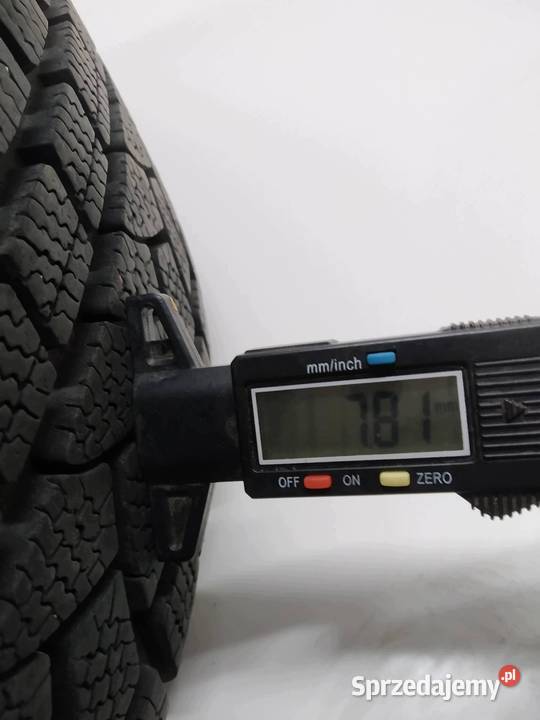 2x OPONA ZIMOWA GLOBGUM 3 GW 790 18560R15 1319 185 sprzedam