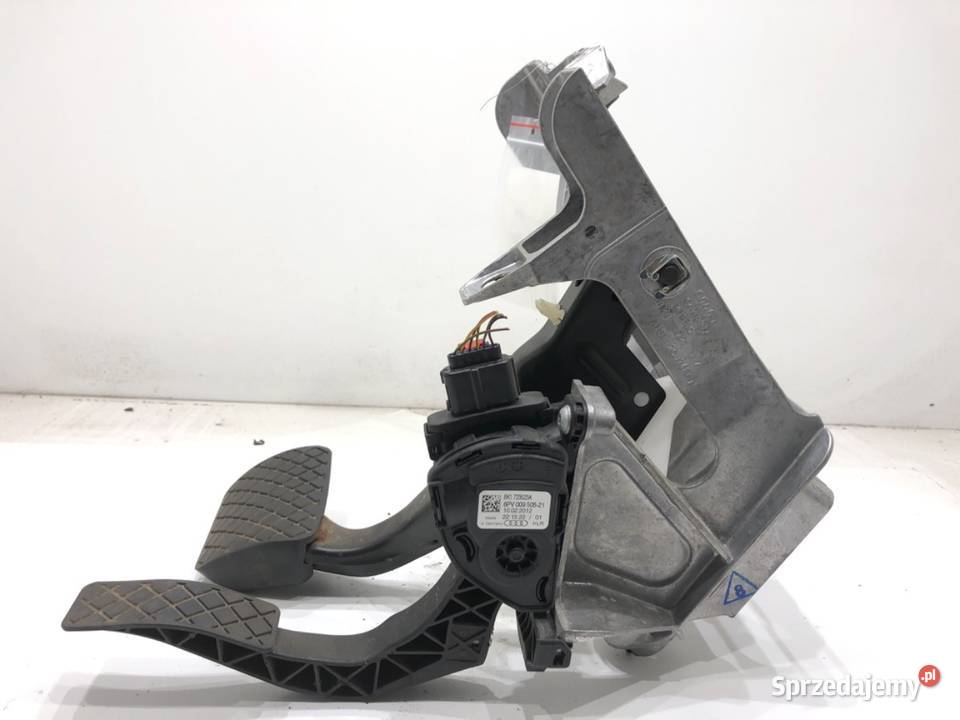PEDAŁY AUDI A4 B8 0715 8K1723523A 20 211