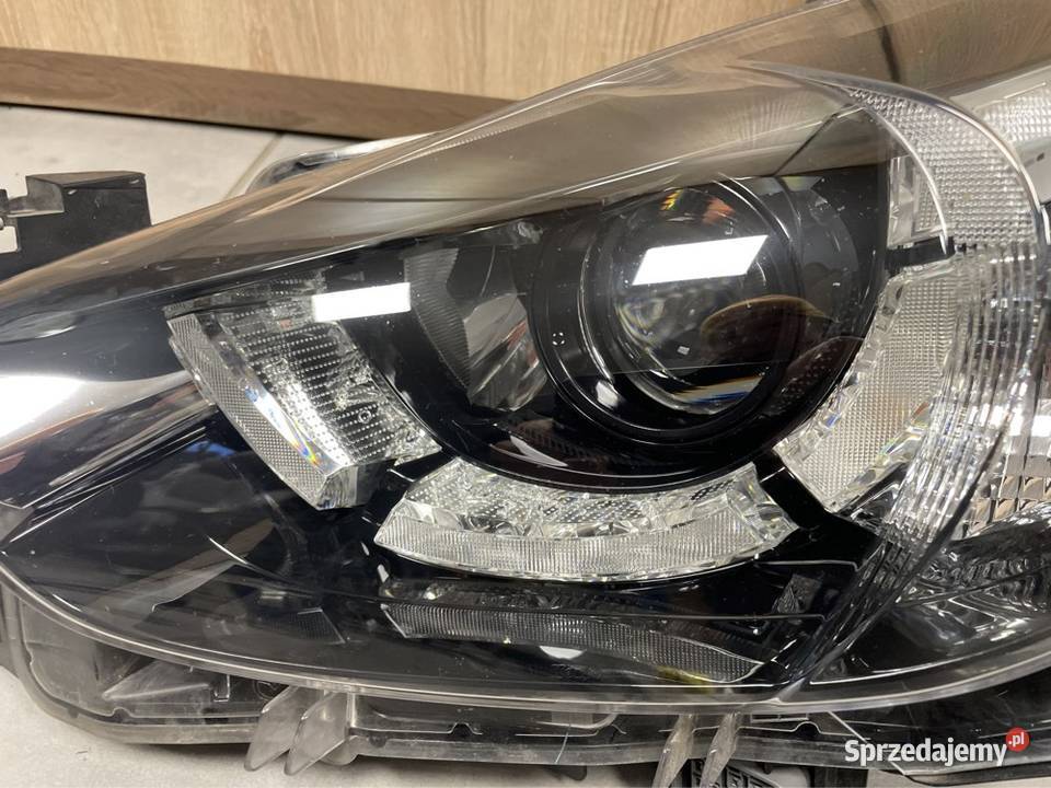 Mazda 2 reflektor full led lewy przód Kozubszczyzna sprzedam