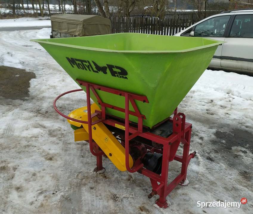 Rozsiewacz Motyl duży 600l do nawozu soli wapna Pozostałe Dąbrowa Tarnowska