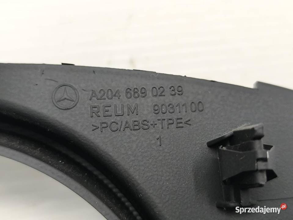 RAMKA OSŁONA LICZNIKA MERCEDES W204 LIFT SEDAN