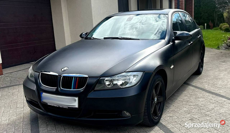 BMW 320 BMW 320i e90 150 Sedan Czarny Mat 2xPDC