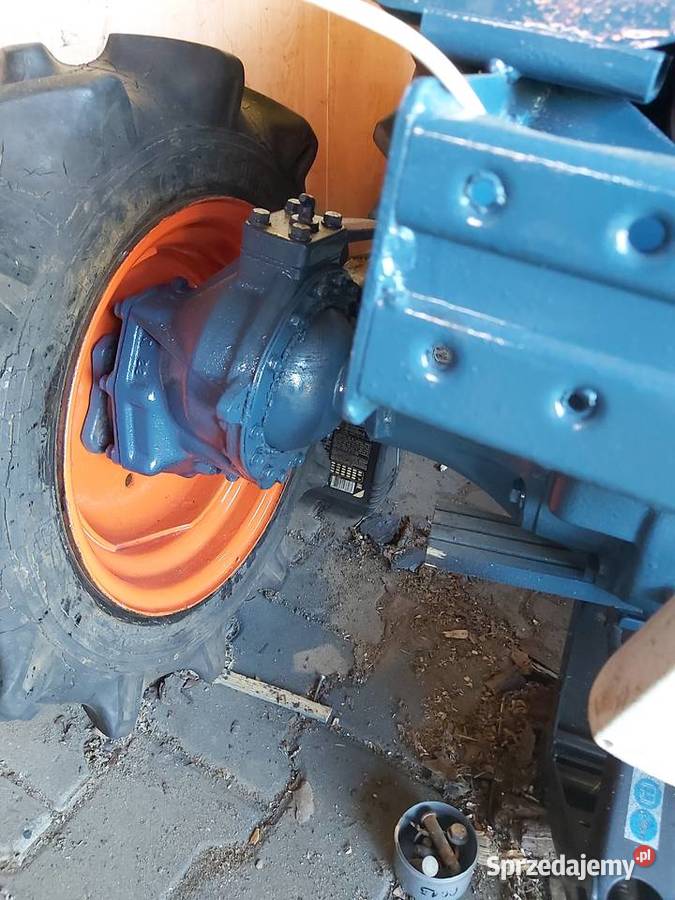 Traktorek ogrodniczy przydomowy Kubota B6000 Traktorki Międzyrzecz