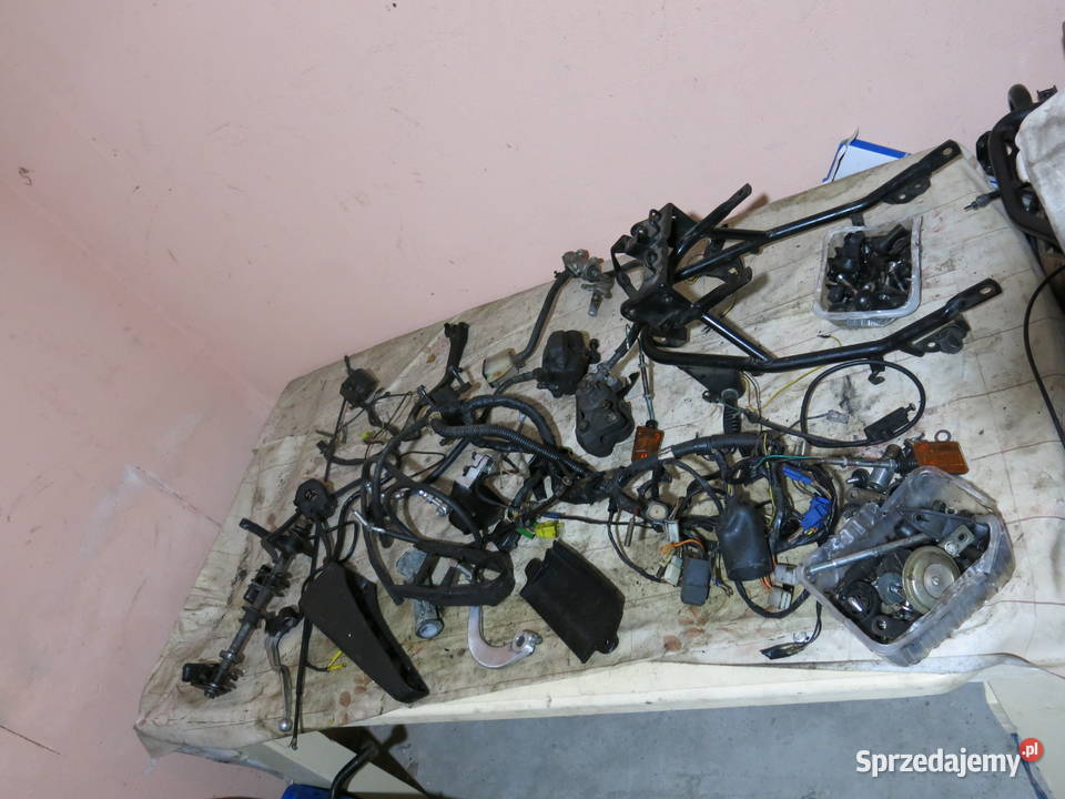 Części Suzuki GSX 750 F całość Słupsk