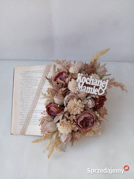 Kompozycja na książce stroik Idealna na prezent Dobroszyce