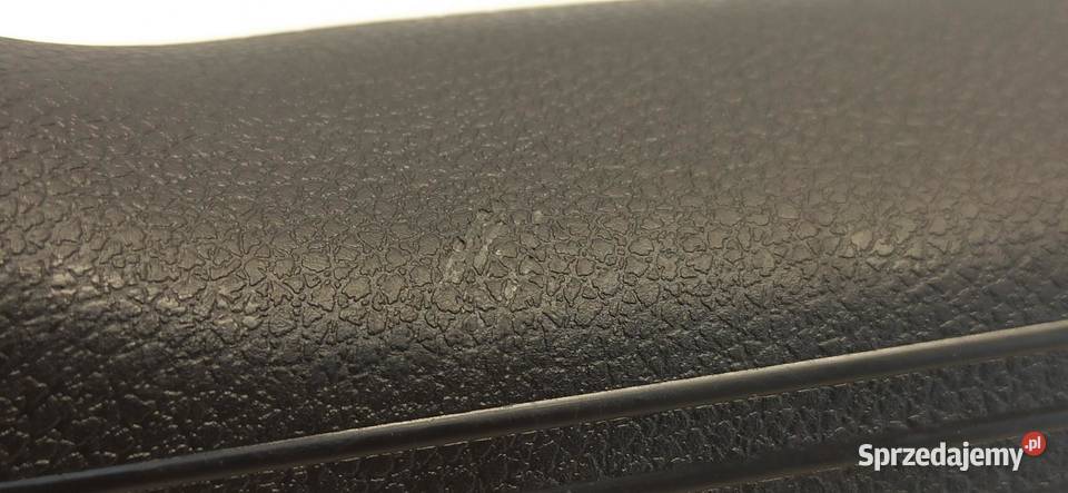 MERCEDES W205 OSŁONA PROGU PRAWA A2056860336 osobowe sprzedam