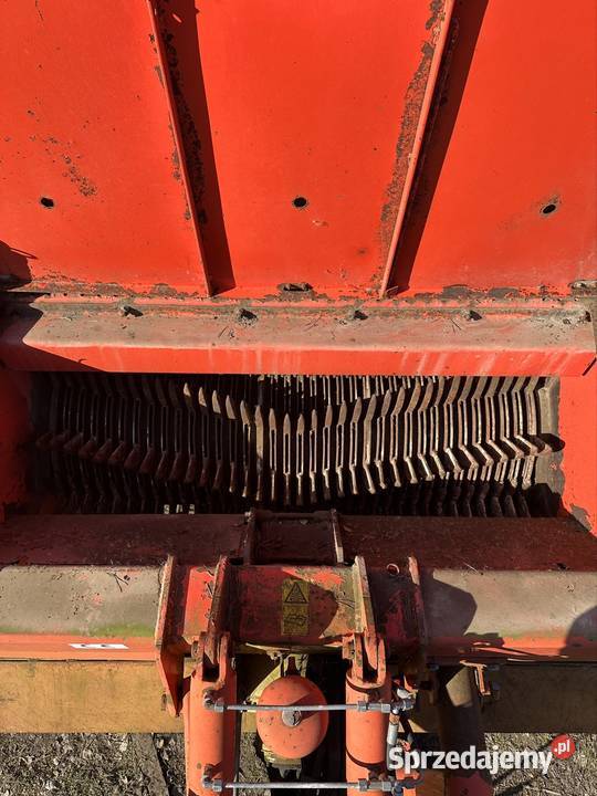 Przyczepa samozbierająca rozrzutnik obornika Przyczepy rolnicze Olesno