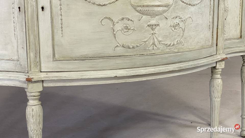 Witryna ludwikowska półokrągłe szyby pastelowa Budno