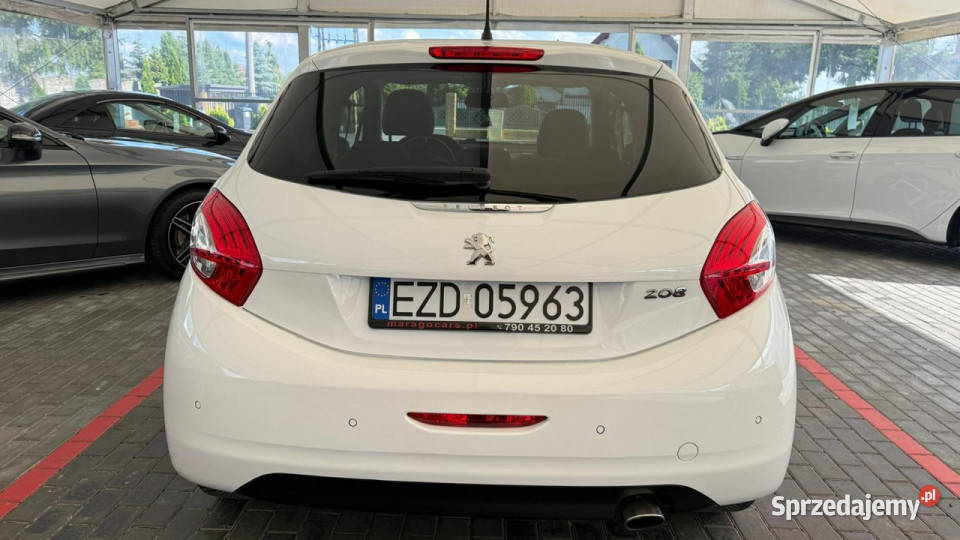 Peugeot 208 16 Benzyna 120 Panorama Dach biały łódzkie Zduńska Wola