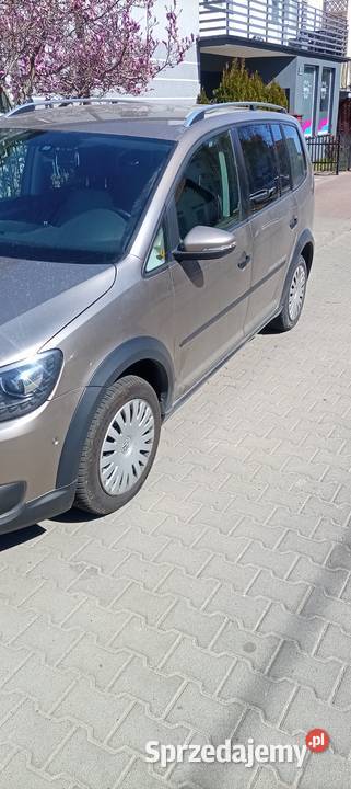 VW Touran cross 140KM Reda