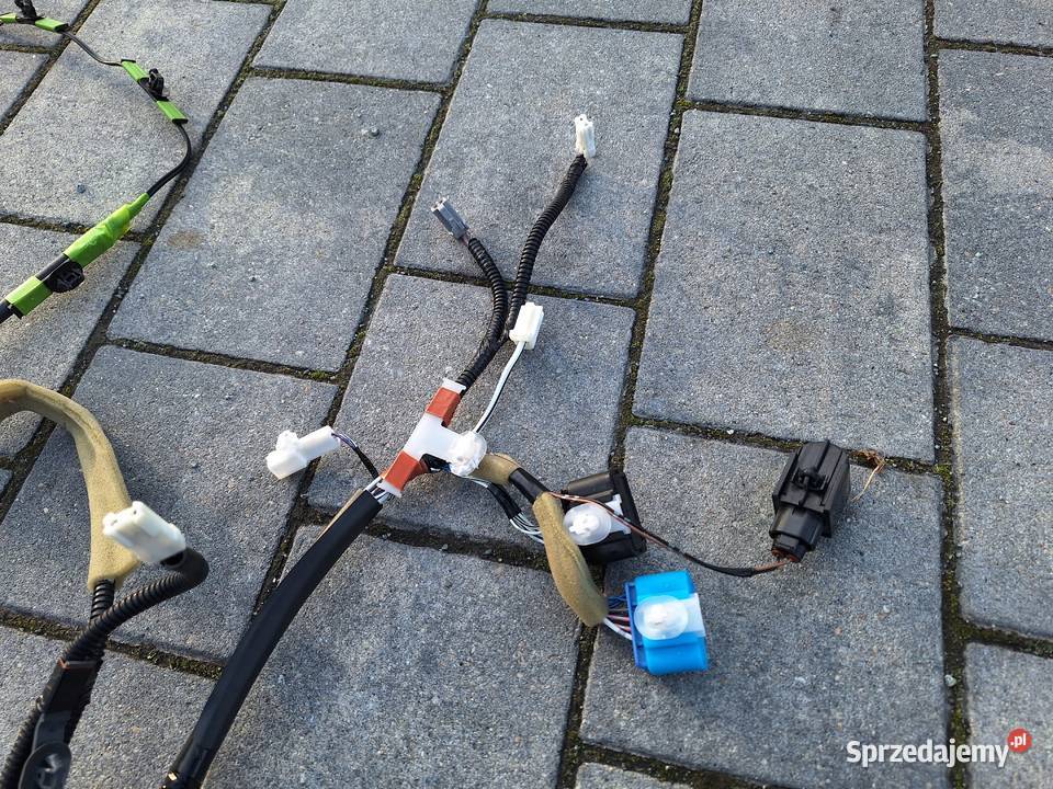 Lexus RX 400h wiązka klapy wzmacniacz anteny RX Toruń