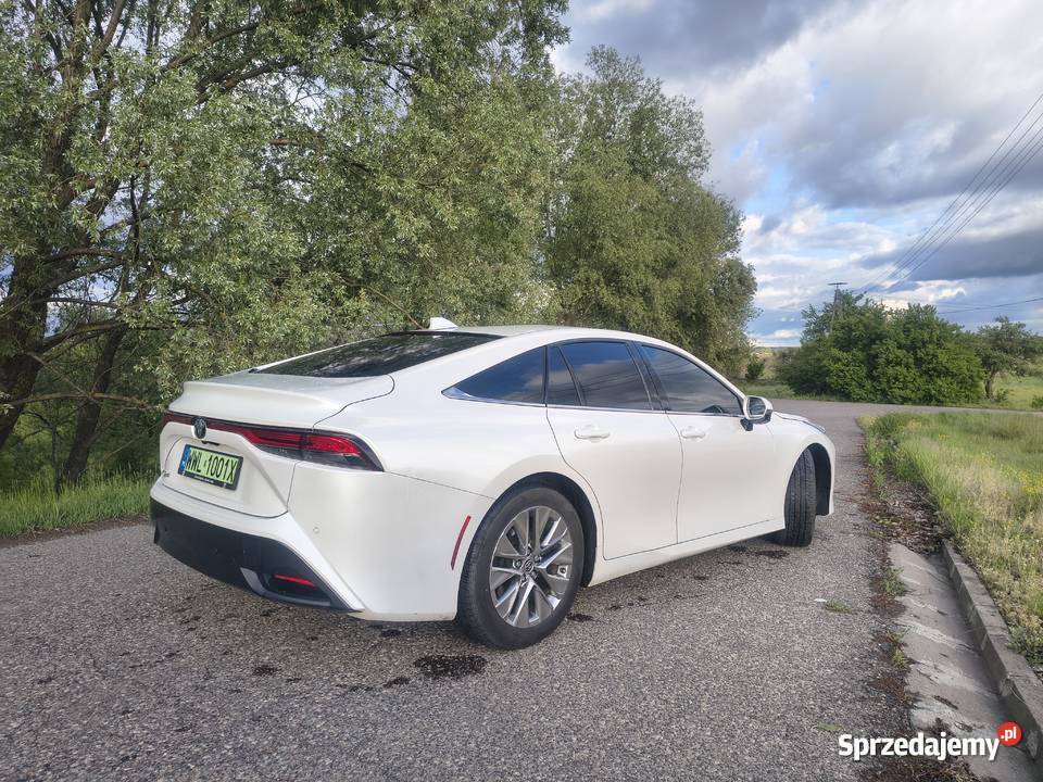 Toyota Mirai 2023 13 zamiana nawigacja Mirai Ząbki