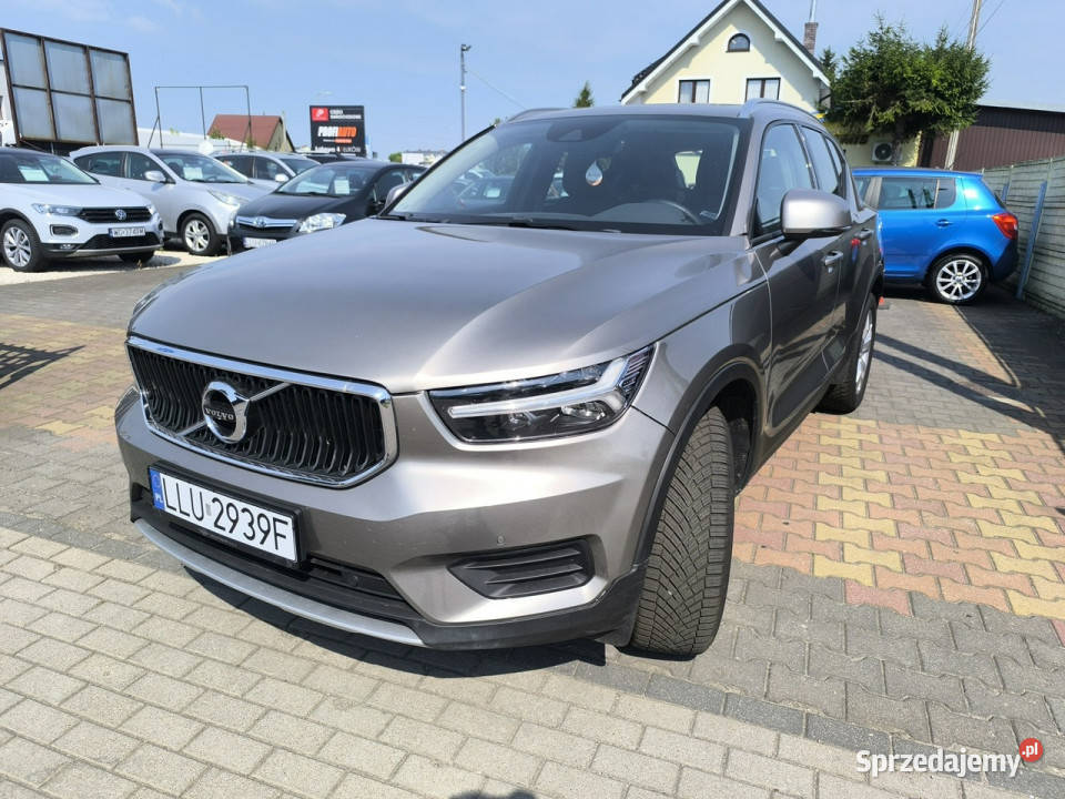 Volvo XC 40 15 Turbo 163 Automat Kamera Navi Łuków sprzedam