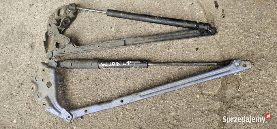 Zawias maski mercedes clk w208 Rok produkcji 1999 Zawiasy, bolce i prowadnice wielkopolskie Zbąszyń