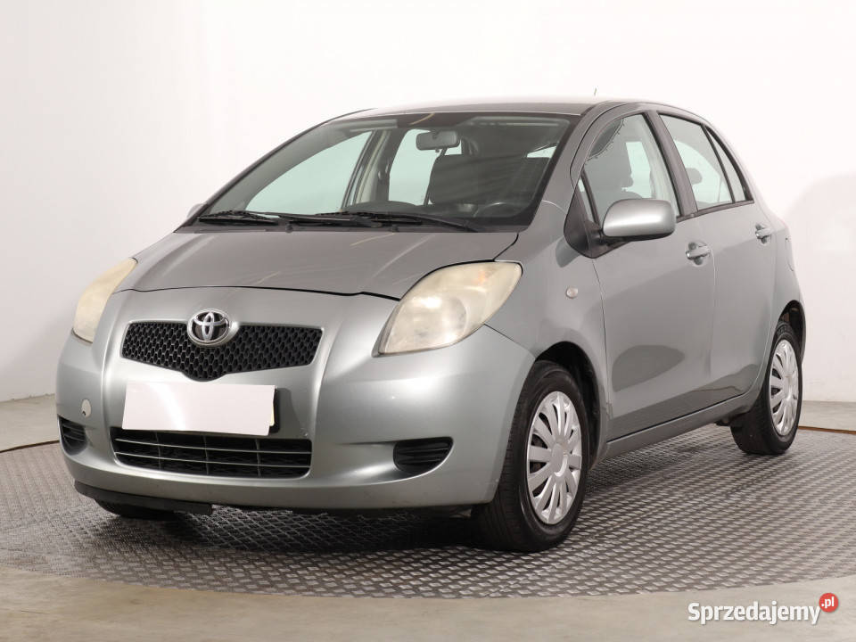 Toyota Yaris 13