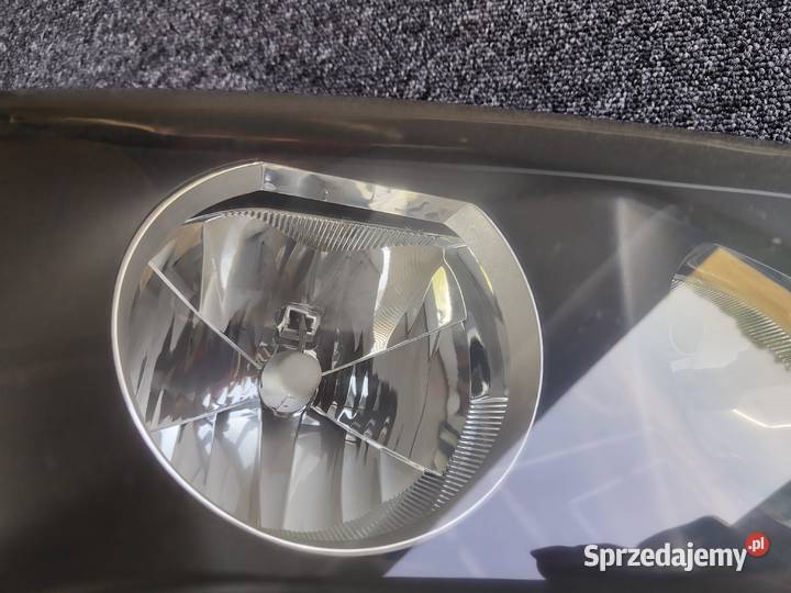 Reflektor BMW X3 E83 EU lampa halogenowa prawa opolskie Kielcza sprzedam