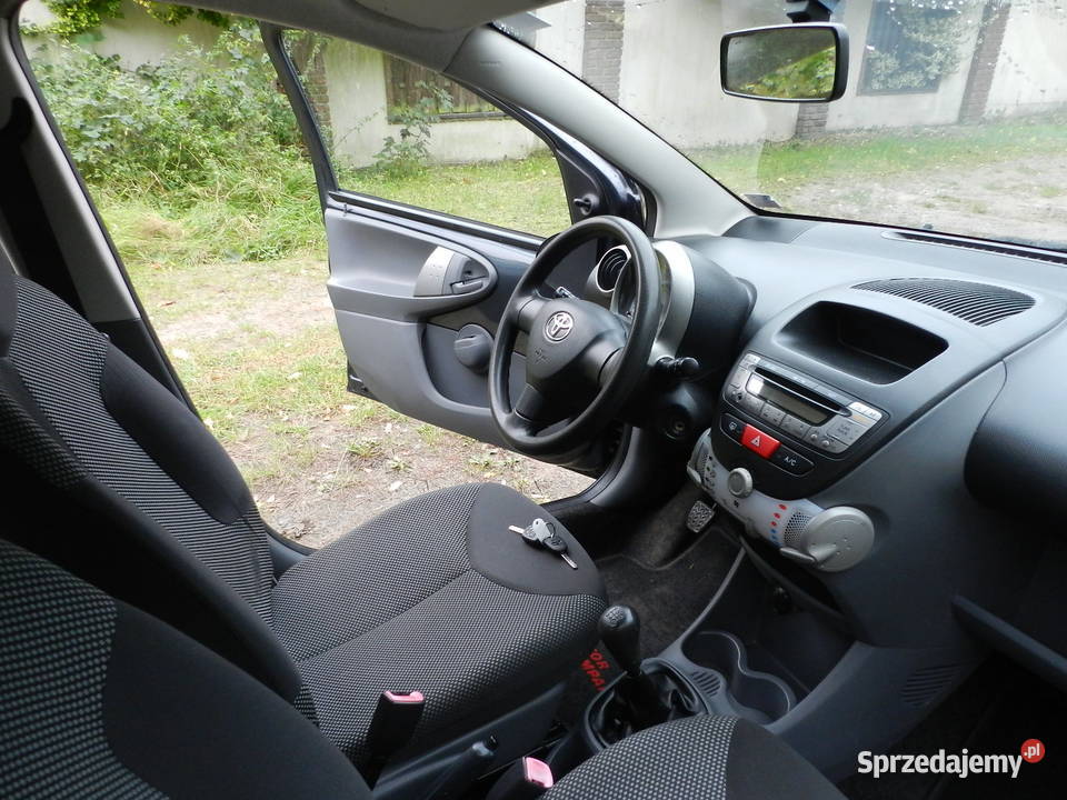 Toyota Aygo I mała tania niezawodna 5drzwi KLIMA kurtyny powietrzne Motoryzacja sprzedam