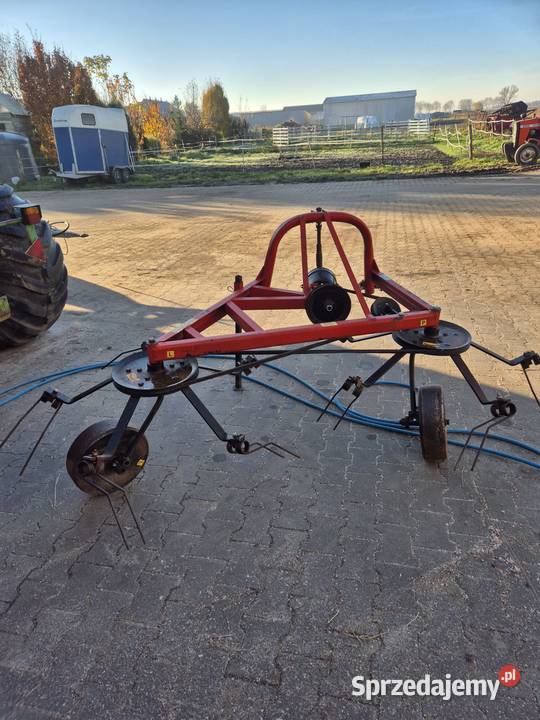 pająk przetrząsacz do siana przetrząsarka Maszyny rolnicze Buk