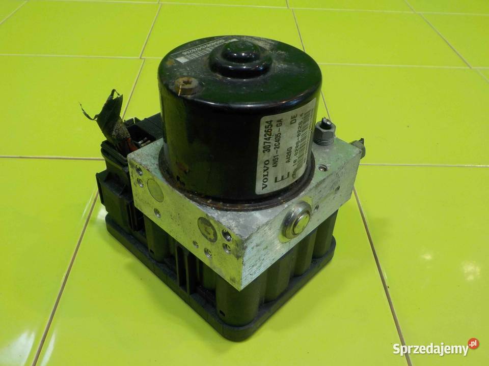 VOLVO C70 II 24 B 06r pompa ABS 30742654 sprzedam