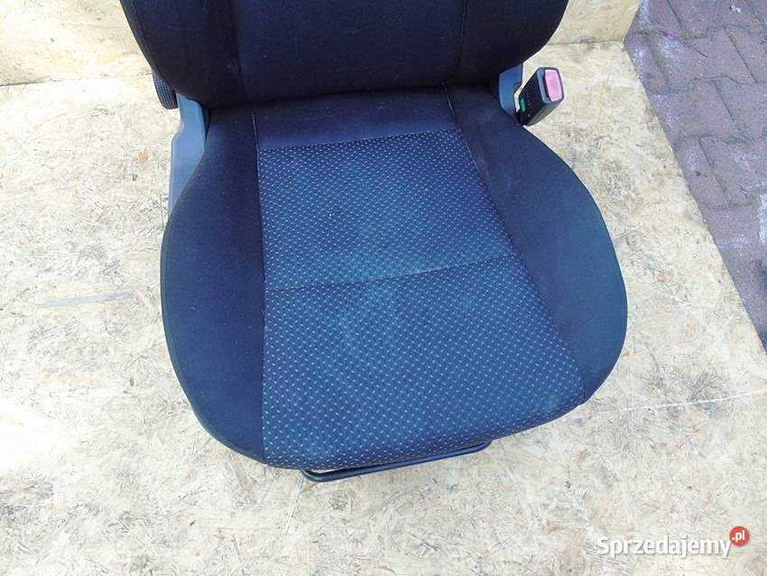 FOTEL PASAŻERA PRAWY PRZÓD HYUNDAI I30 I 2010 HB osobowe Sosnowiec