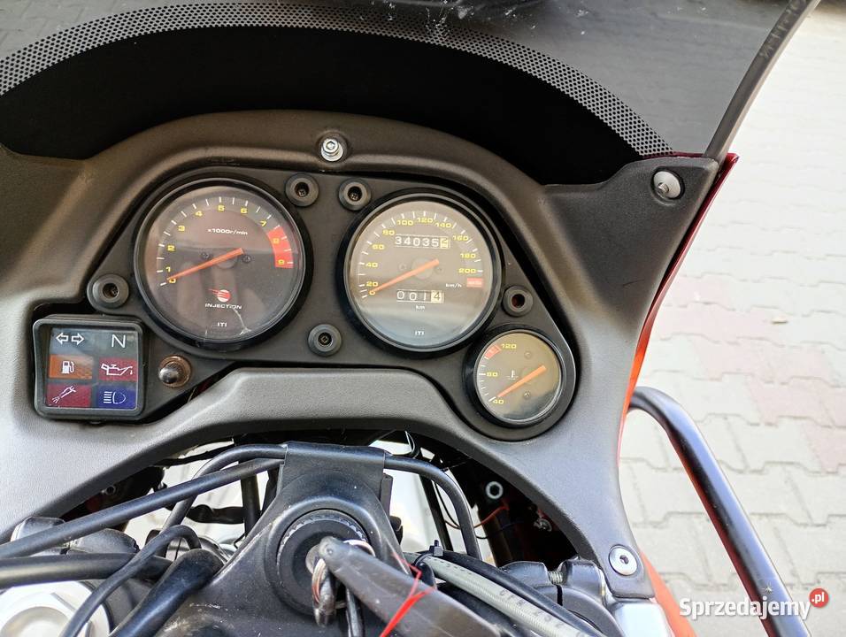 Aprilia Pegaso 650 IE Rok produkcji 2003 Aprilia Telatyn