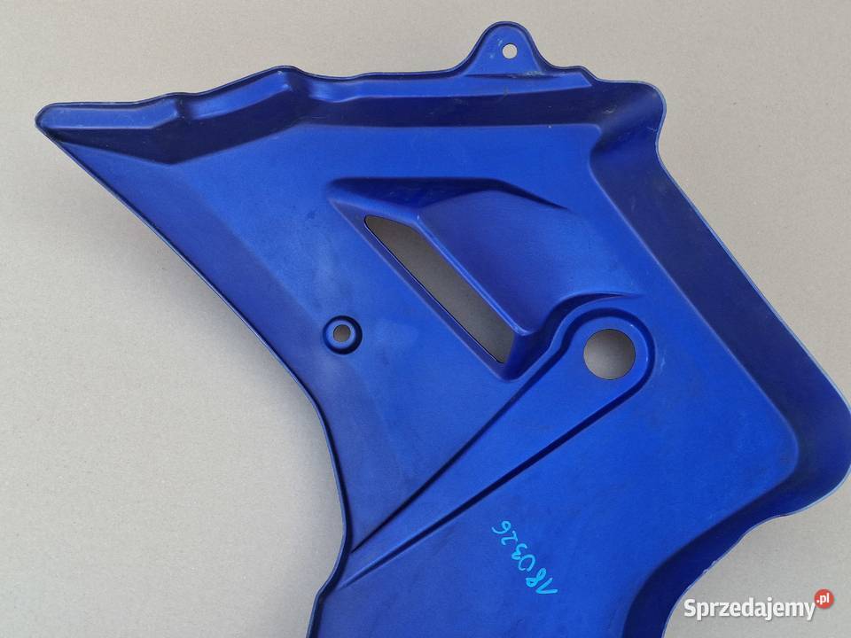 SUZUKI SV1000 SV 1000 BOCZEK PRAWY BOK OWIEWKA