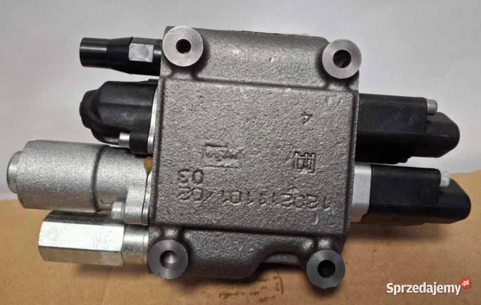 Rozdzielacz hydrauliczny Case JX Holland TD mazowieckie Krzywonoś