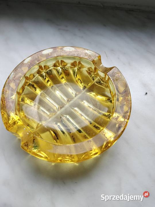 Popielniczka Ząbkowice ciemny żółty PRL Choszczno