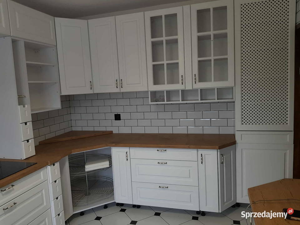 KuchnieZabudowy kuchenne na wymiar