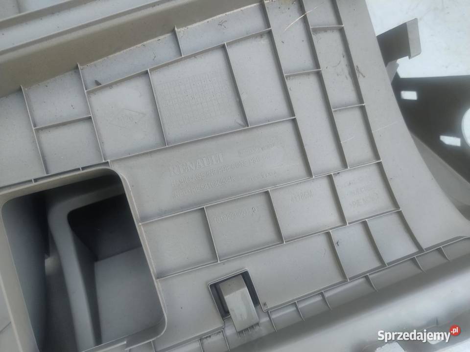 SCHOWEK RENAULT SCENIC III 15 DCI 681080004R Osłony i zaślepki wielkopolskie
