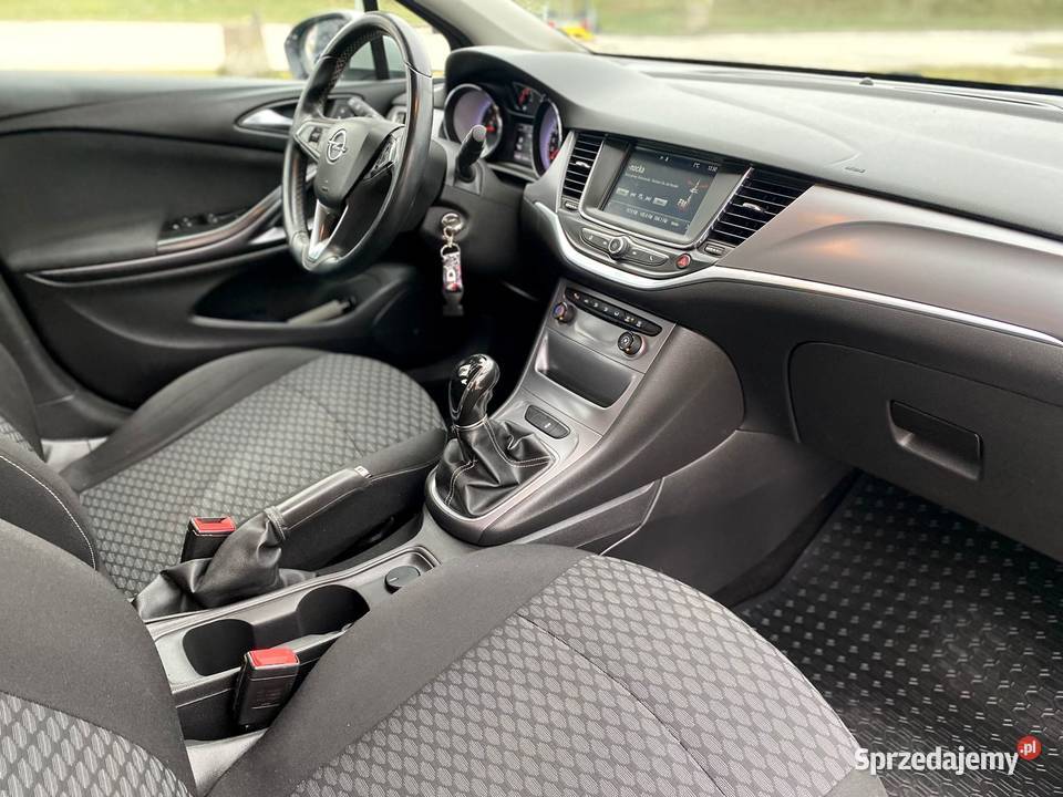 Opel Astra 16 Sport Tourer 110KM Kaczory