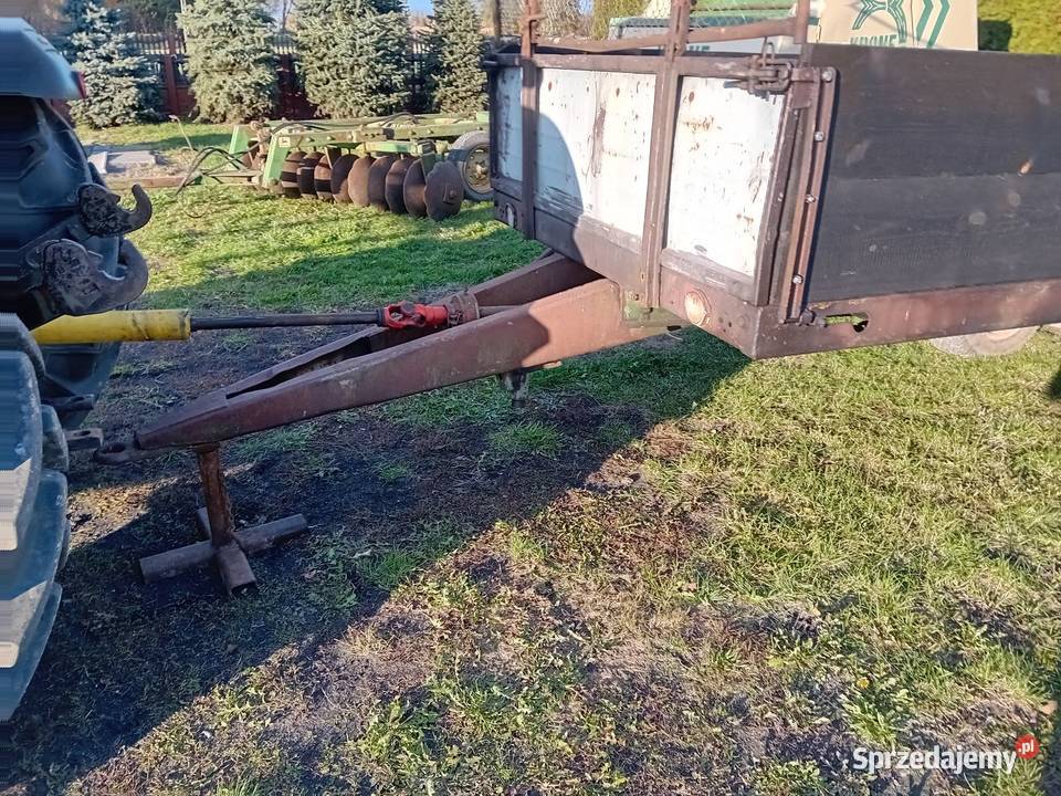 Sprzedam rozrzutnik jednoosiowy 3 t w stanie Łowicz