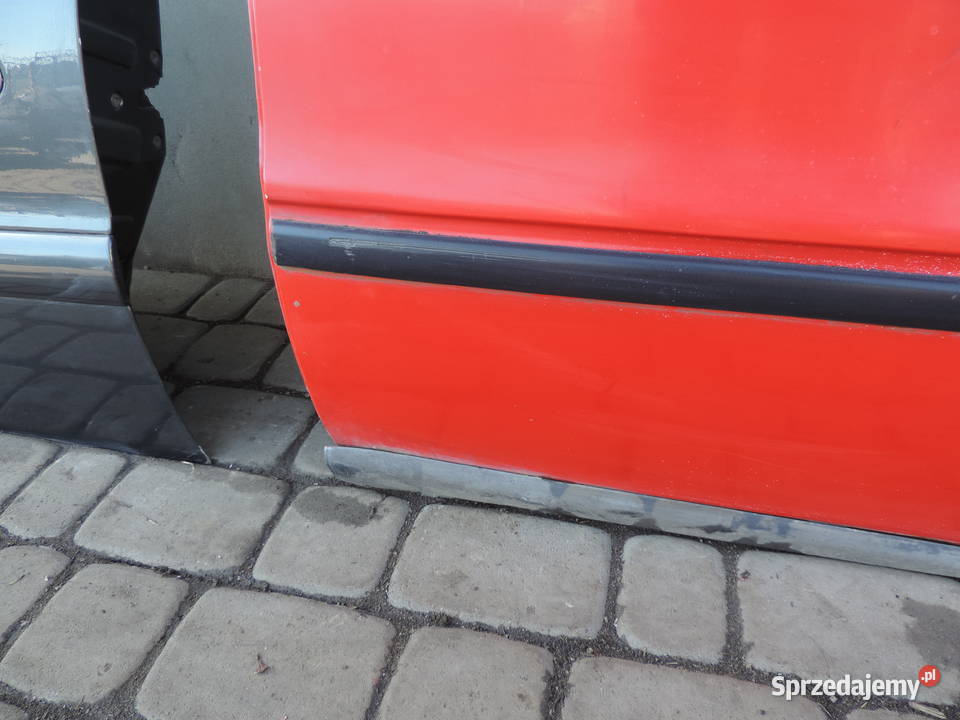 AUDI 80 B4 KOMBI DRZWI LEWY TYŁ osobowe Nowy Sącz