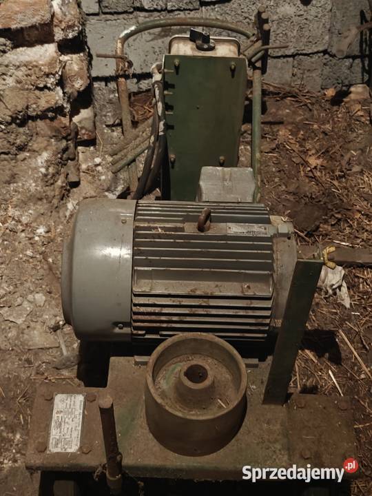 Zespół napędowy przewoźny typ C 708 75 kW 380 V małopolskie Kraków