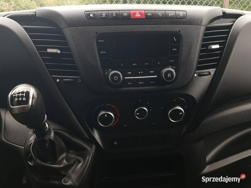 Iveco Daily 35S16 WINDA KONTENER 8EP KLIMA biały Poręba