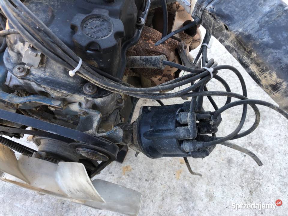 SILNIK NISSAN 24 101 Z24i 8696 TERRANO I