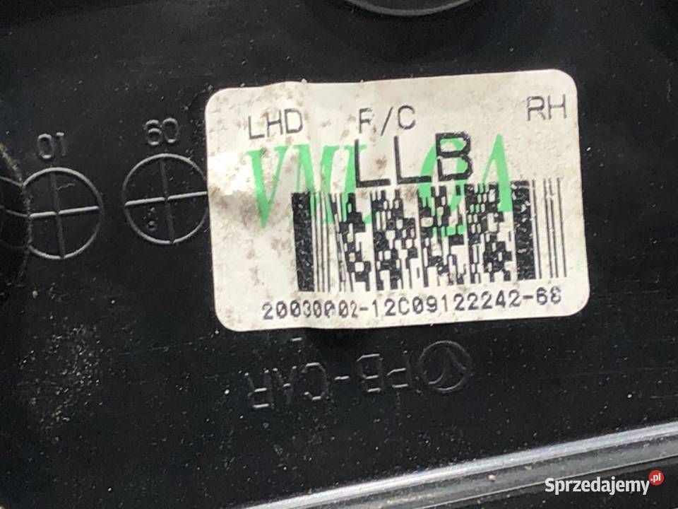 LUSTERKO PRAWY HYUNDAI i20 Hatchback ZG ICE BLUE sprzedam