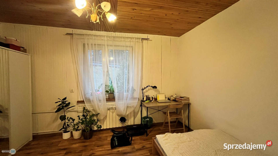 Dom 1445m2 Suchedniów asfalt