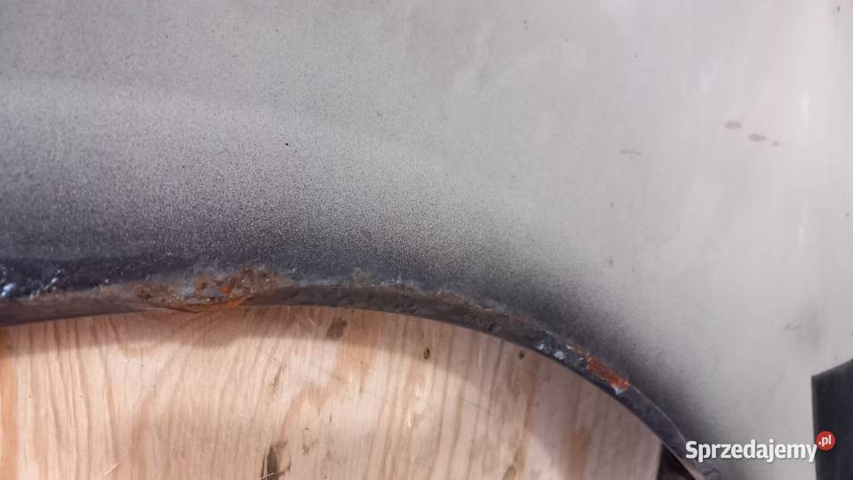 BMW E87 BŁOTNIK PRZÓD PRAWY A22 osobowe Błotniki Zbierkowo