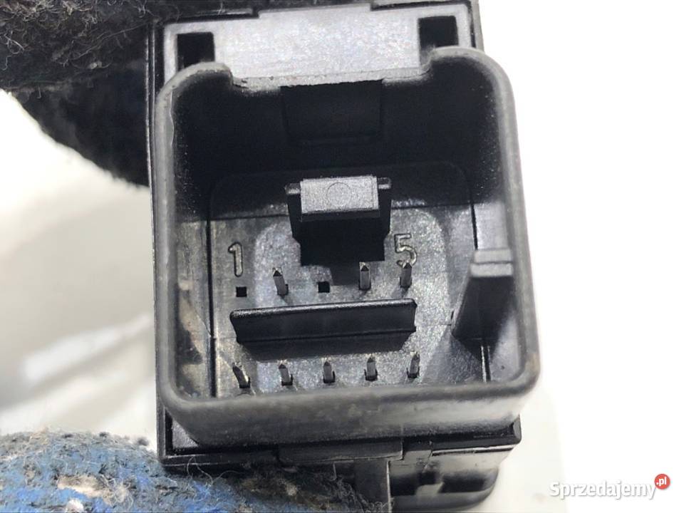 WŁĄCZNIK HAMULCA RĘCZNEGO VW PASSAT B6